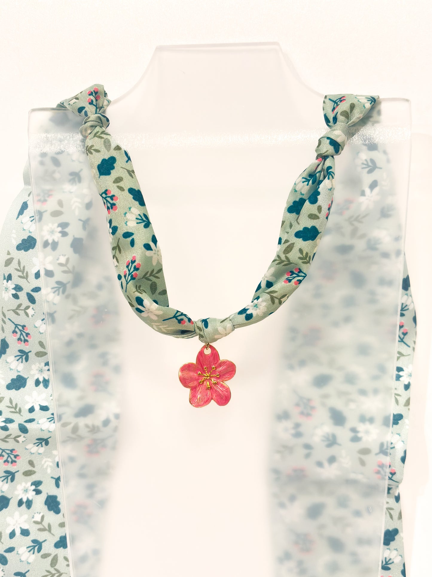 Radiant Petal Scarf Necklace